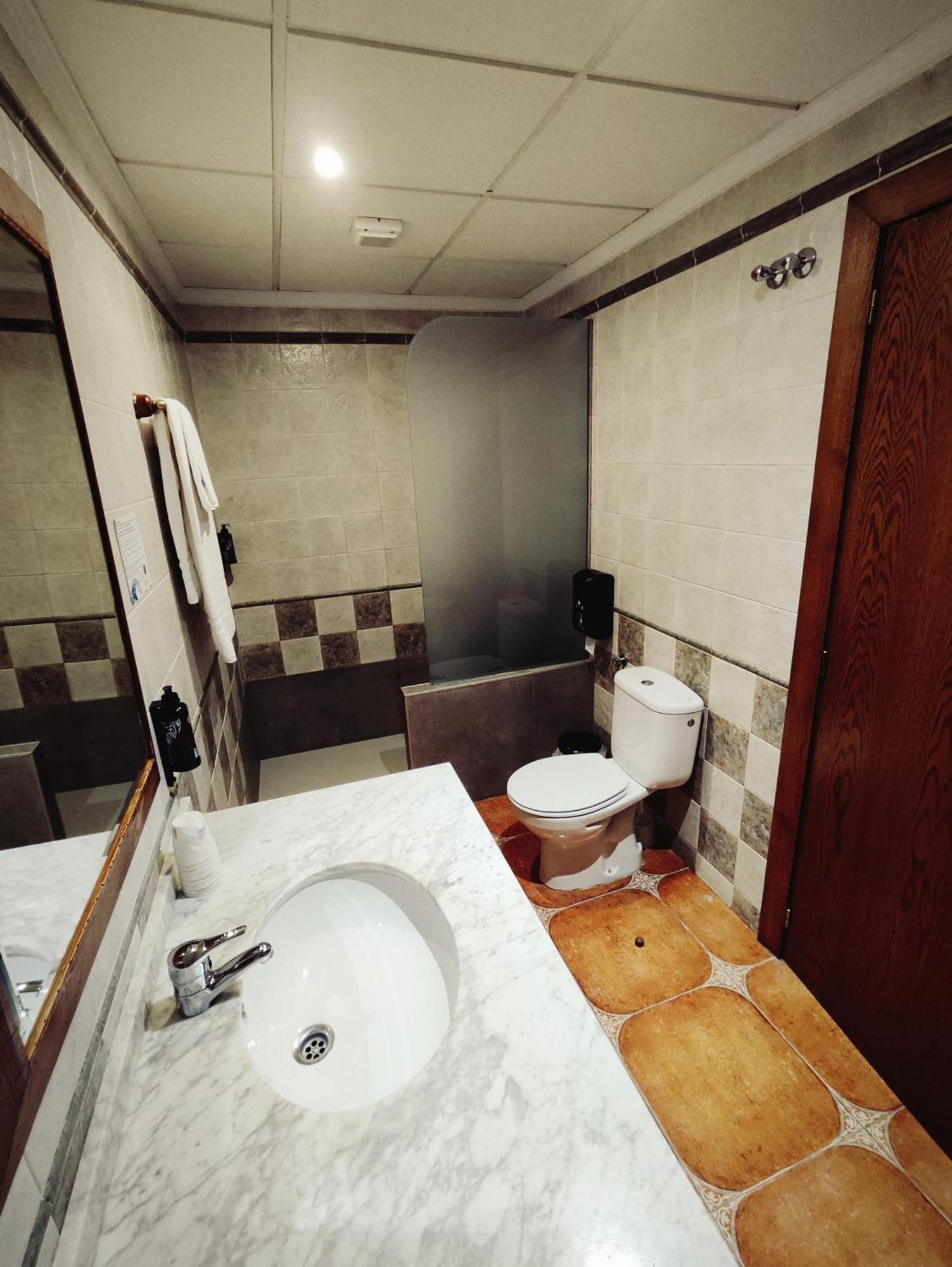 Hostal La Posada Torrellano Bagian luar foto