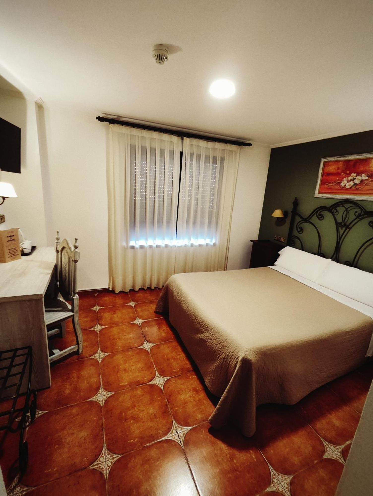 Hostal La Posada Torrellano Bagian luar foto